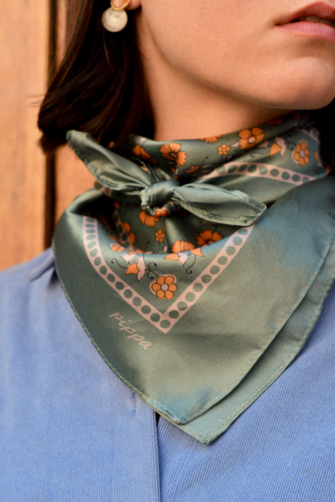 Pañuelo Flores Verde