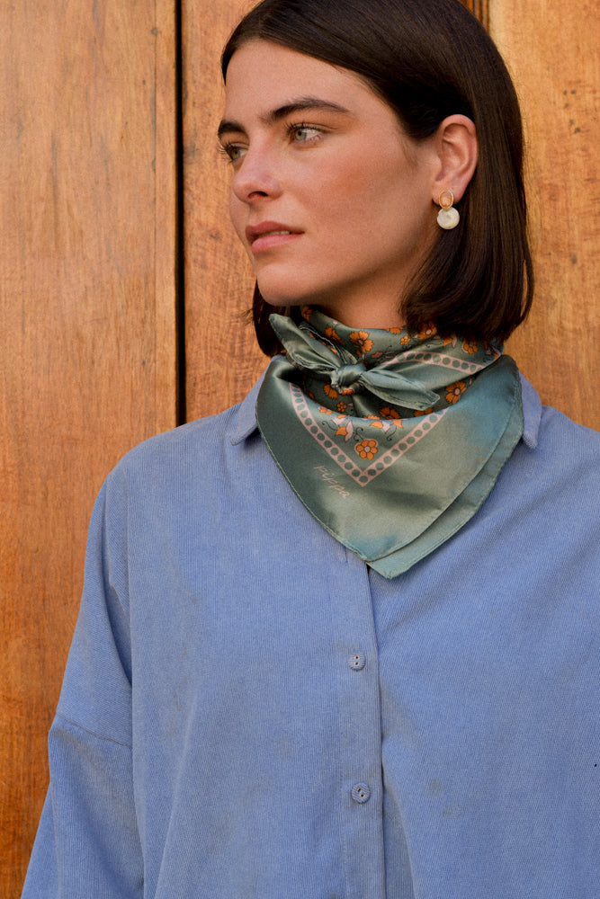 Pañuelo Flores Verde