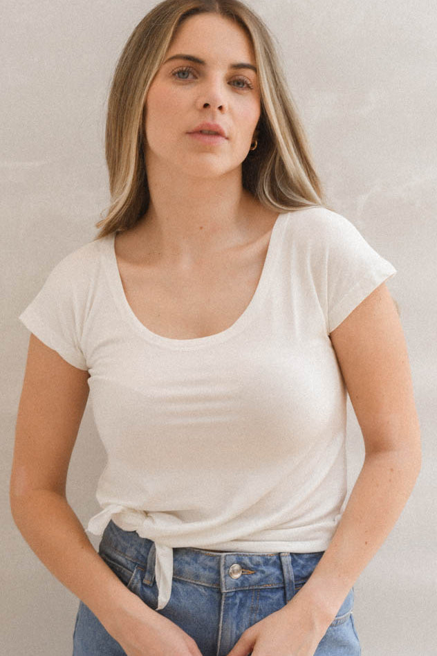 Polera Nudo manga corta blanca