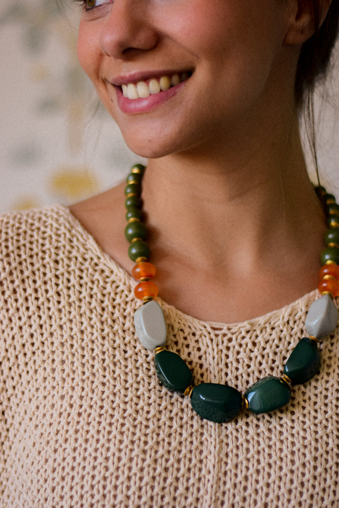 COLLAR DEGRADÉ VERDE