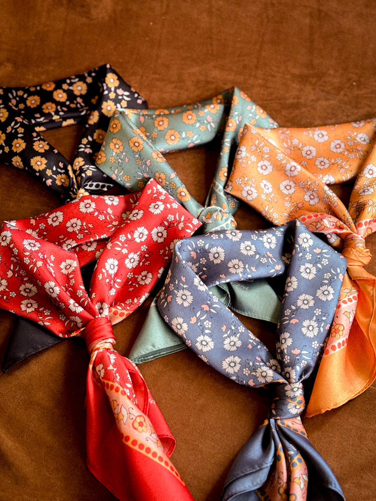 Pañuelo Flores Mostaza