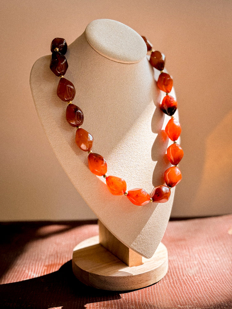 COLLAR PIEDRAS CAFÉ