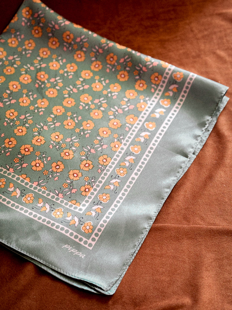 Pañuelo Flores Verde