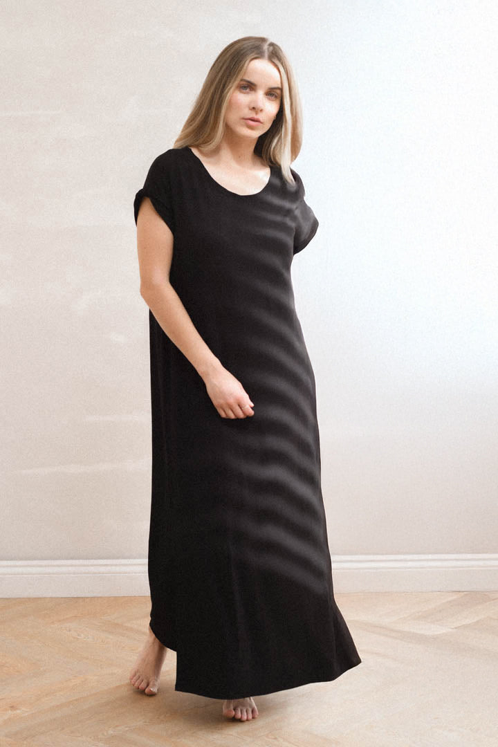 Vestido Largo Básico Negro