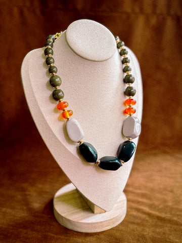 COLLAR DEGRADÉ VERDE