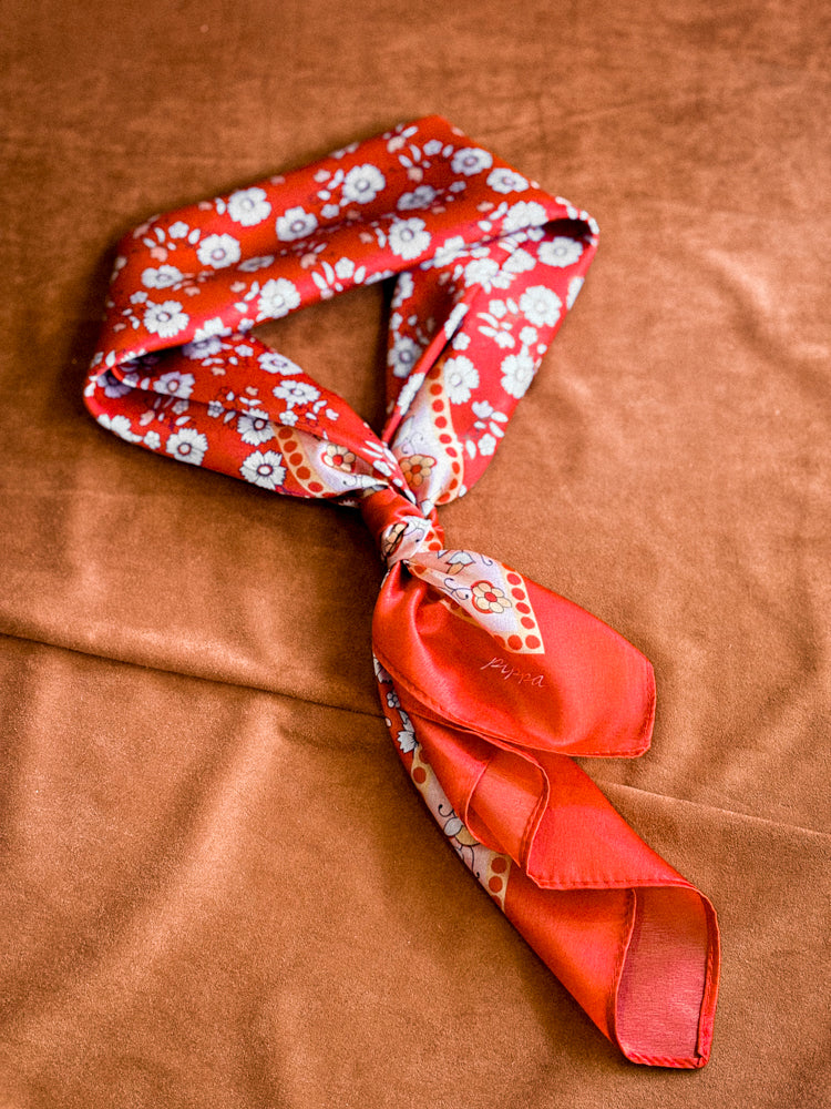 Pañuelo Flores Rojo