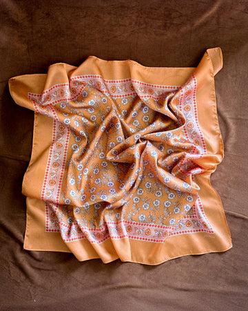 Pañuelo Flores Mostaza