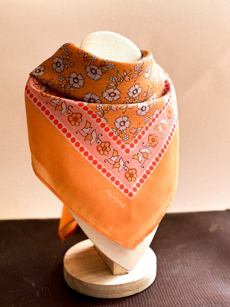 Pañuelo Flores Mostaza