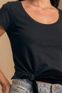 Polera Nudo manga corta negra