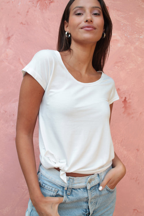 Polera Nudo corta Crudo
